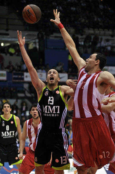 以圣保利一 以圣保利一