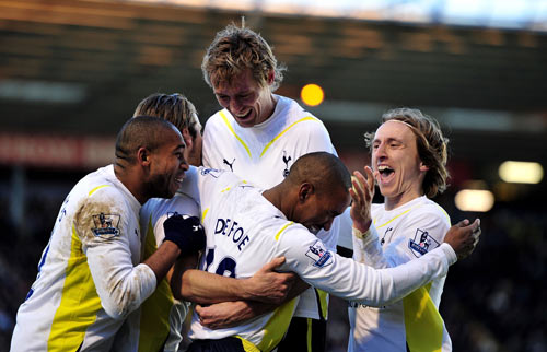 他能不能踢 他能不能踢