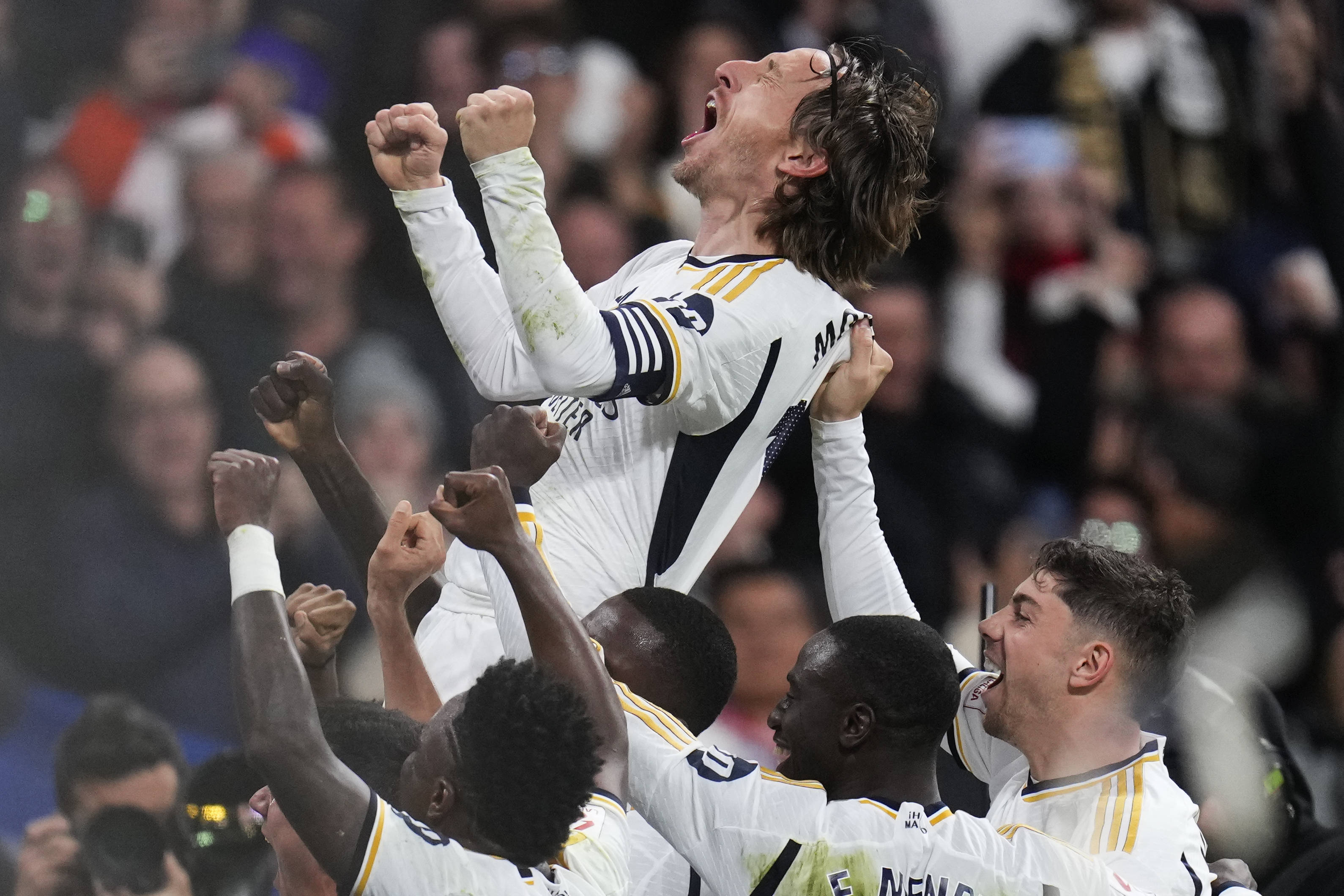 2-2！连11轮不胜的倒数第二都赢不了 7.2亿豪门连平升班马+垫底队